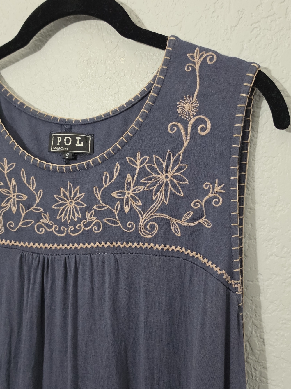 POL Embroidered Sleeveless Tank Blue Boho Tunic Shark Bite Hem Womens Small - Picture 2 of 8